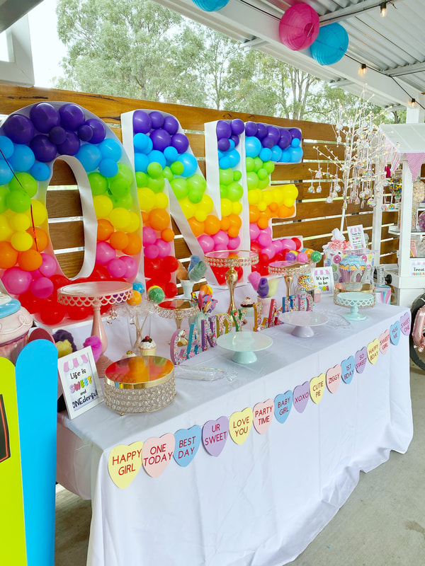 Balloon mosaic birthday decoration, Nikoloon Frames best design awards first birthday
