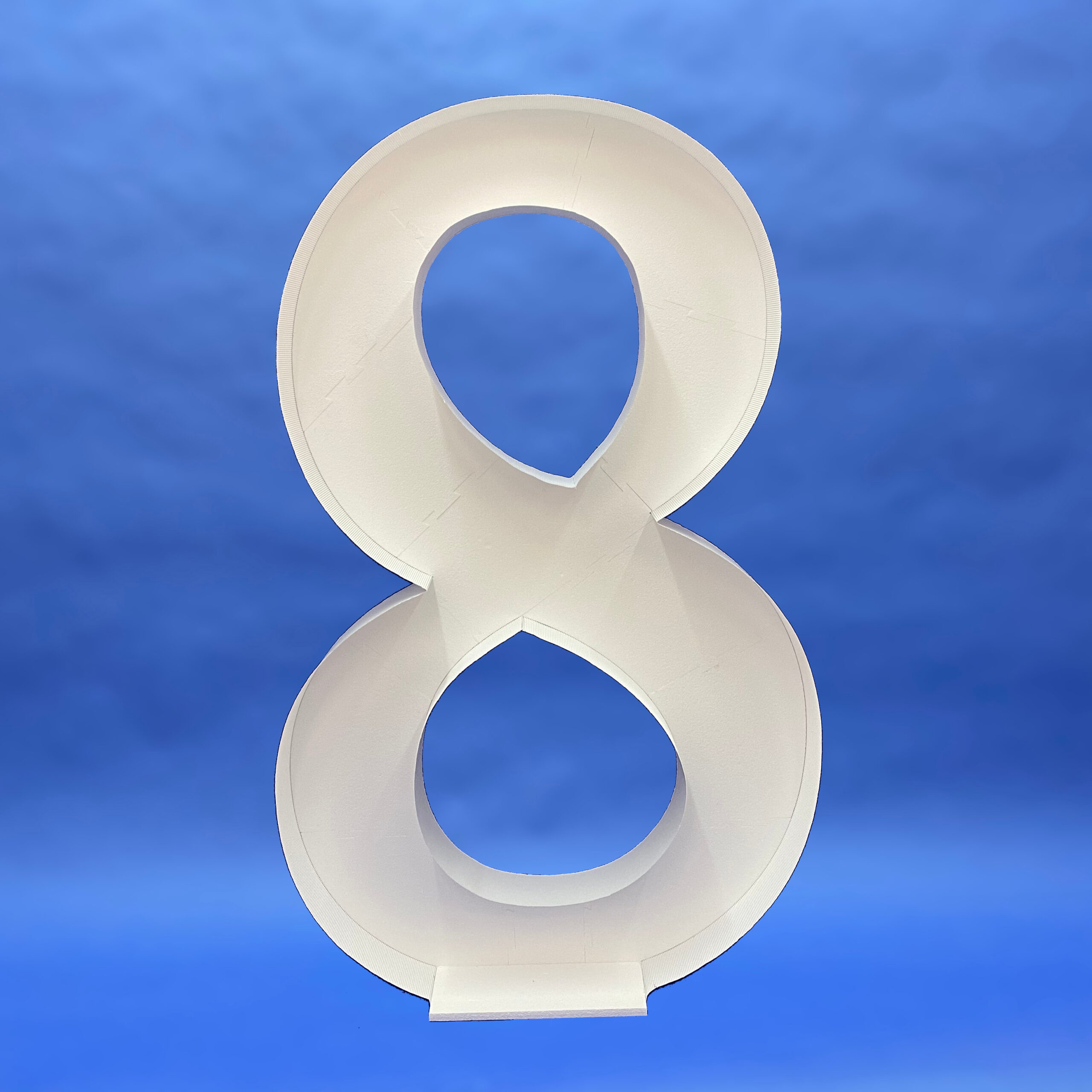 Number 8 XL - Image 2